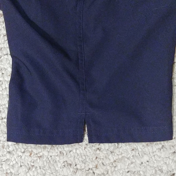 31 Adidas golf shorts - Picture 4 of 4